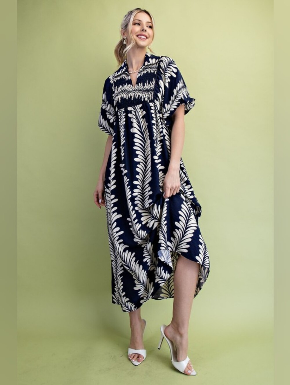 NWT Printed Short Puff Sleeves Midi Dress Size S/M/L
